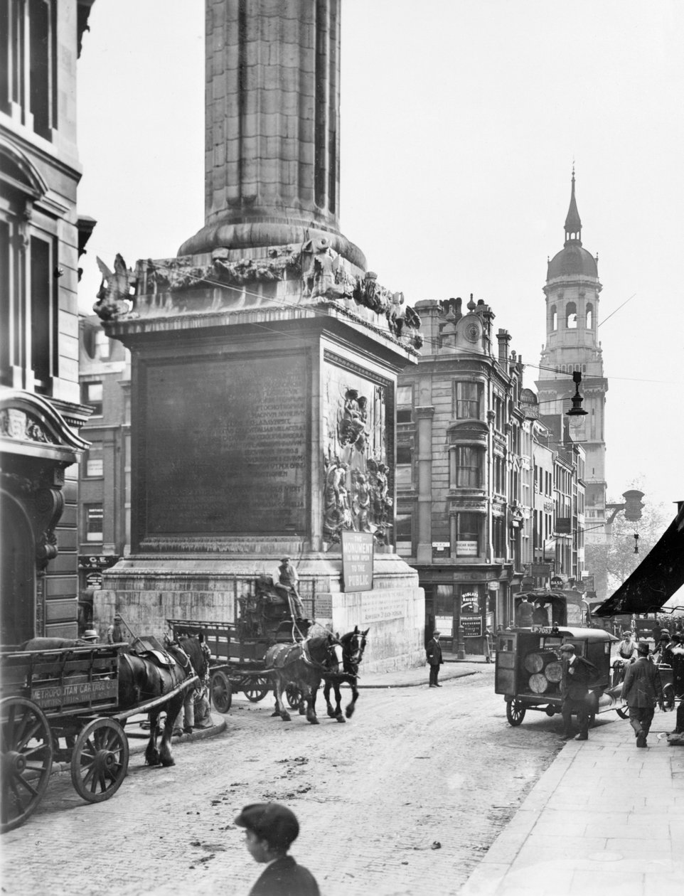 Emlékmű és Szent Magnus, a vértanú, Alsó-Temze utca, London City, 1933 előtt alkotó: George Davison Reid