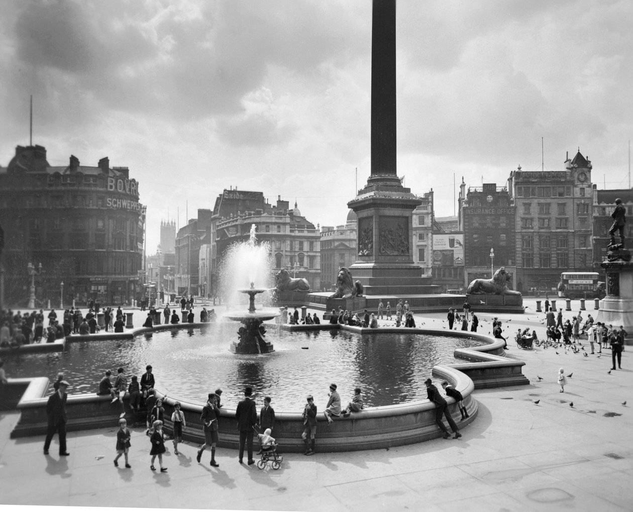 Trafalgar Square, Westminster városa, London alkotó: George Davison Reid