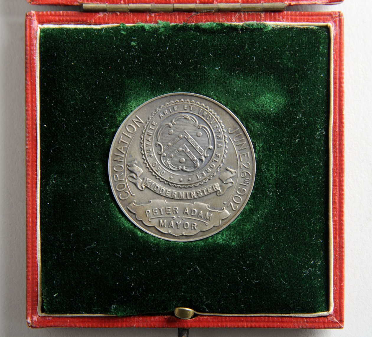 VII. Edward és Alexandra királyné koronázásának emlékérem alkotó: George James Frampton