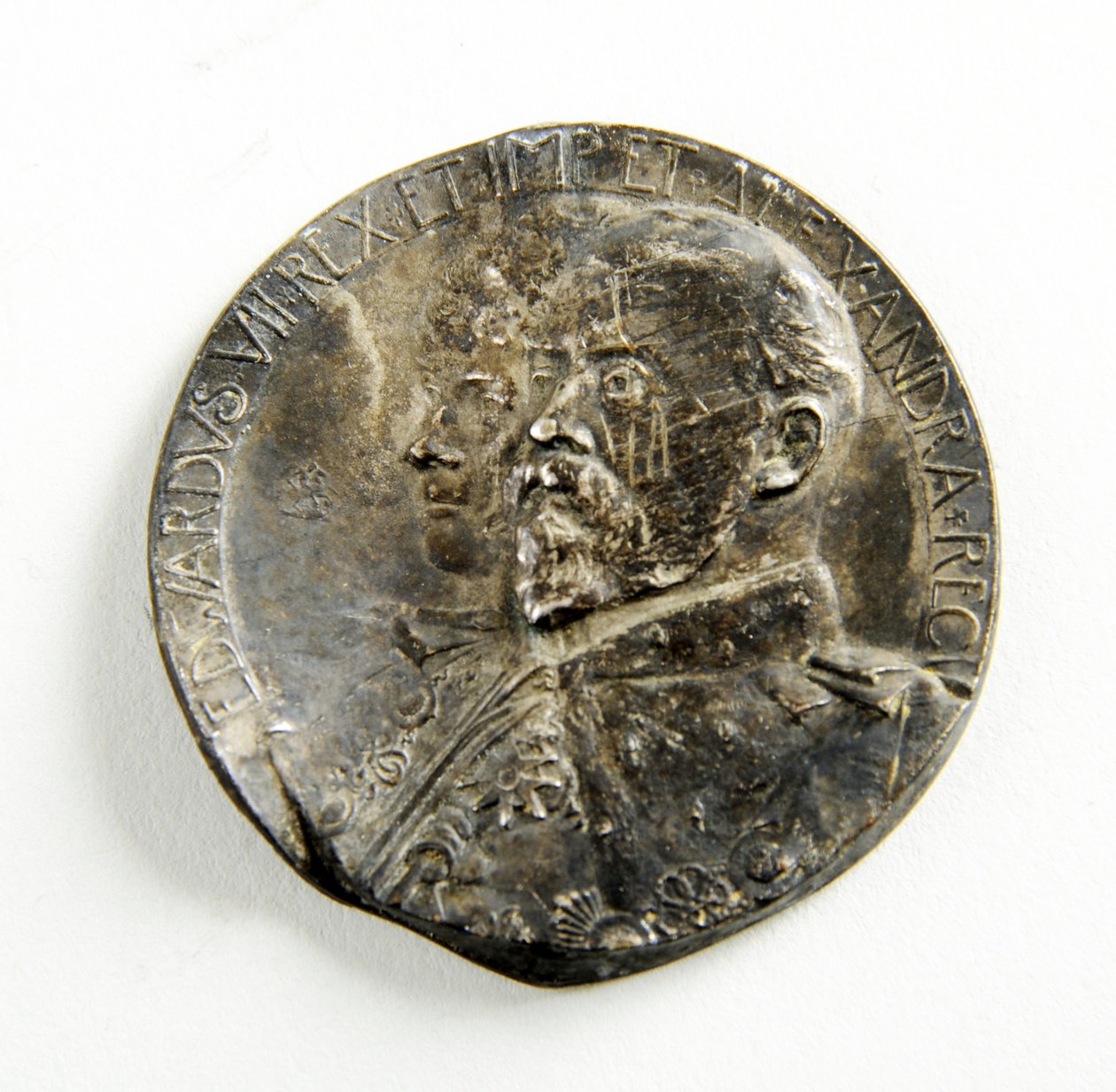 VII. Edward és Alexandra királynő megkoronázásának emlékére alkotó: George James Frampton