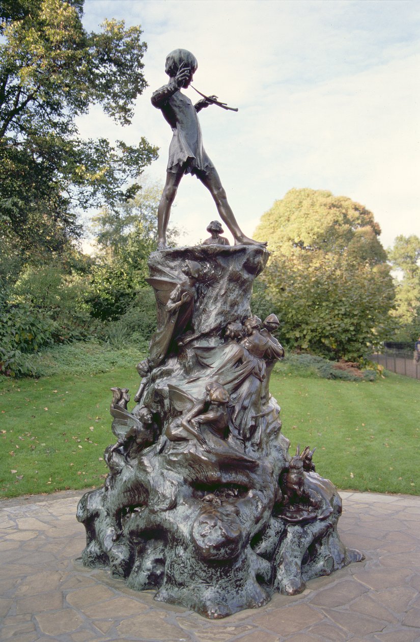 Pán Péter, 1912 (bronz) alkotó: George James Frampton