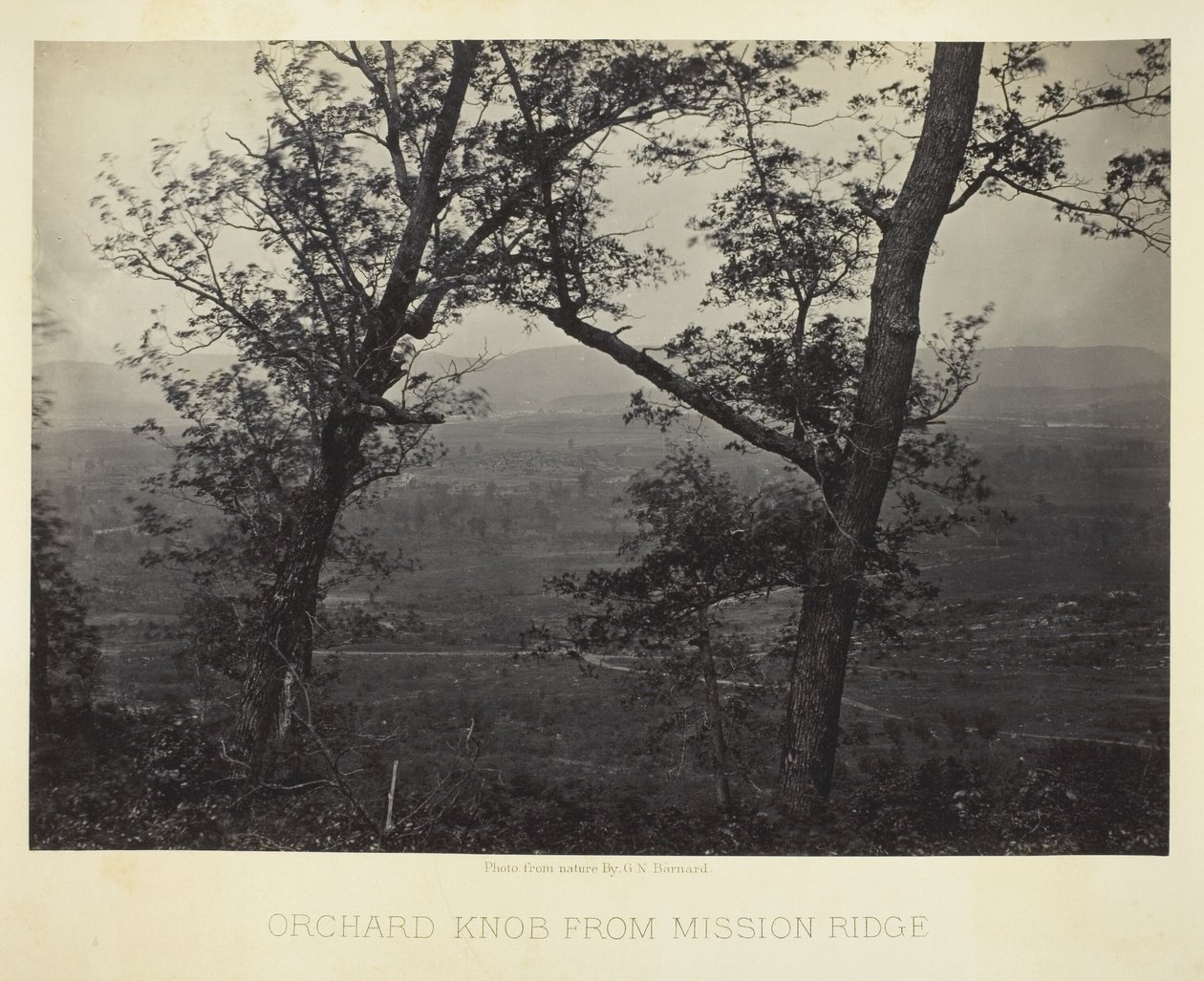 Orchard Knob a Mission Ridge felől alkotó: George N. Barnard