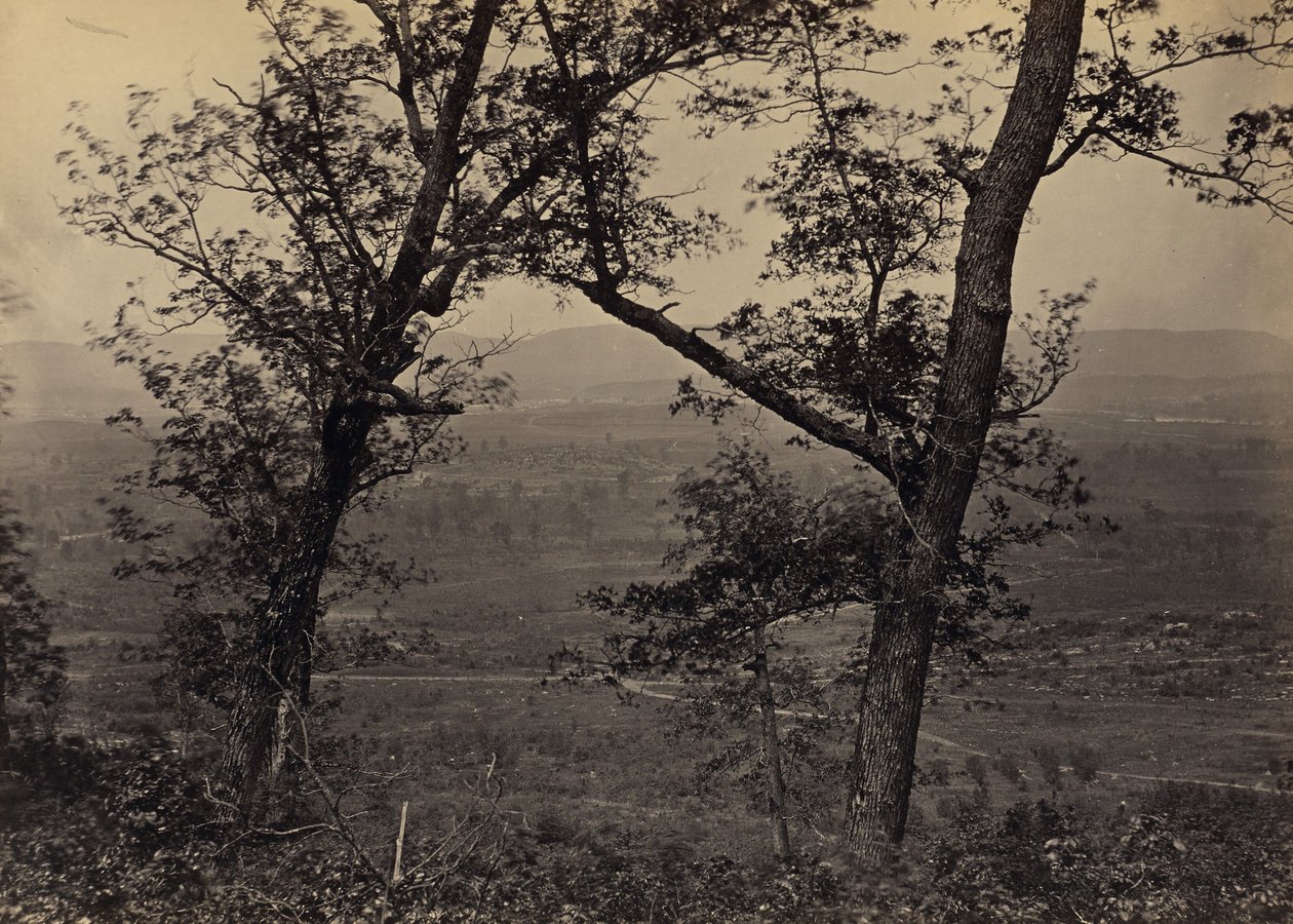 Az Orchard Knob a Mission Ridge-ről nézve alkotó: George N. Barnard