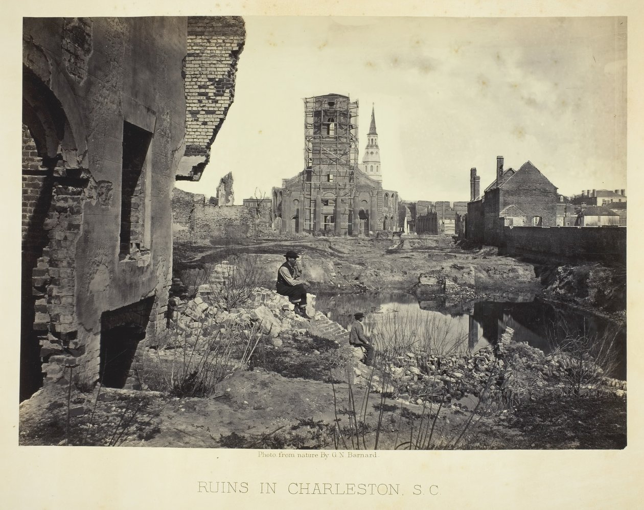 Romok Charlestonban, S.C., 186566. alkotó: George N. Barnard