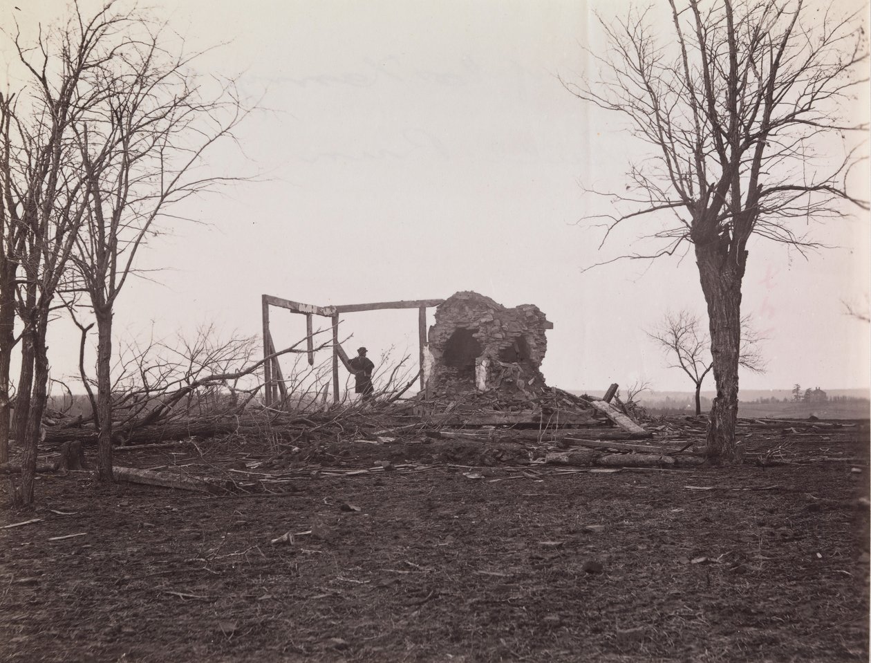 Mrs. Henry házának romjai, Bull Run csatatere, 1862. március. alkotó: George N. Barnard