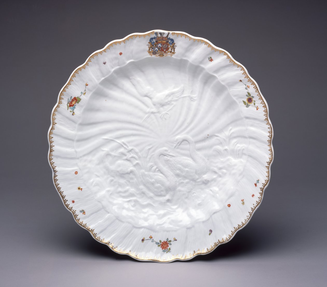 Tányér a Hattyúszolgálattól, Meissen Porcelain, 1737-41 körül (kemény paszta porcelán) alkotó: German School
