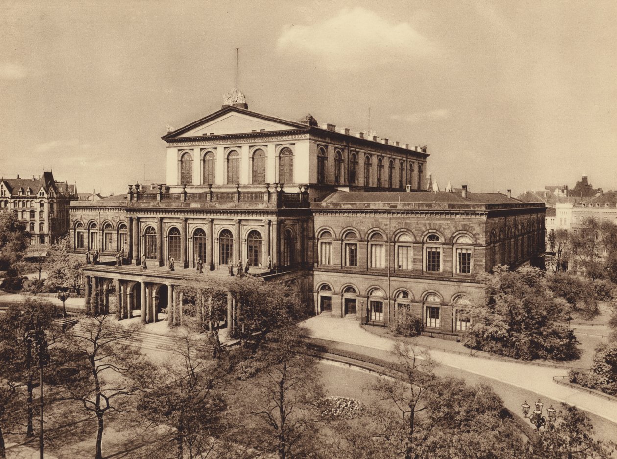 Állami Operaház, Hannover (fekete-fehér fotó) alkotó: German Photographer