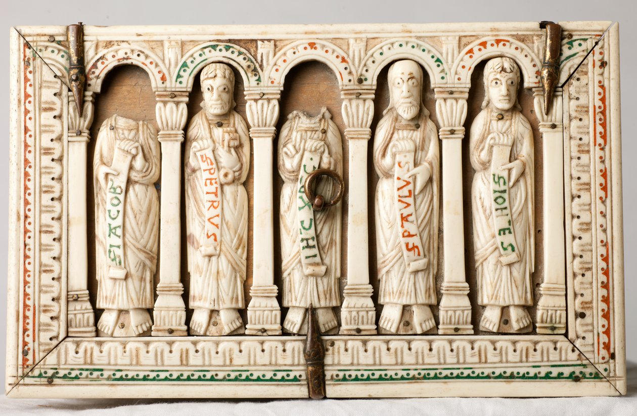 A katedrális kincse (Trésor de la Cathédrale). Ereklyetartó koporsó. Fa és elefántcsont. Köln, Németország. 1150 körül. alkotó: German School