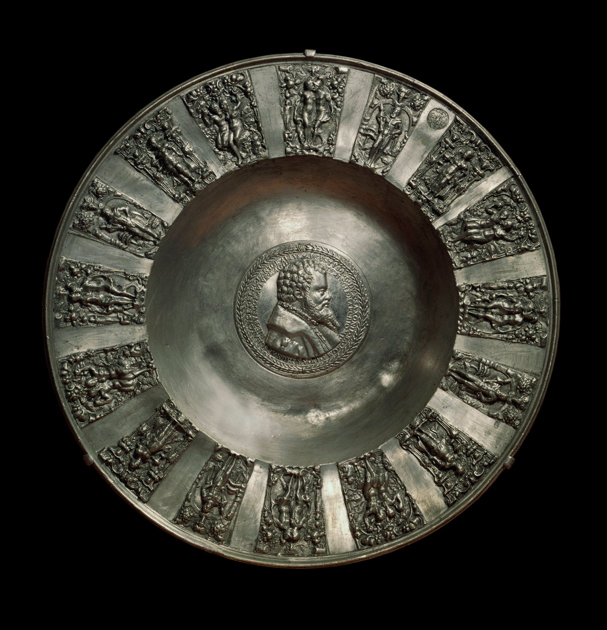 Német művészet: ónszász edény 1560 körül. Párizs, Louvre Múzeum alkotó: German School