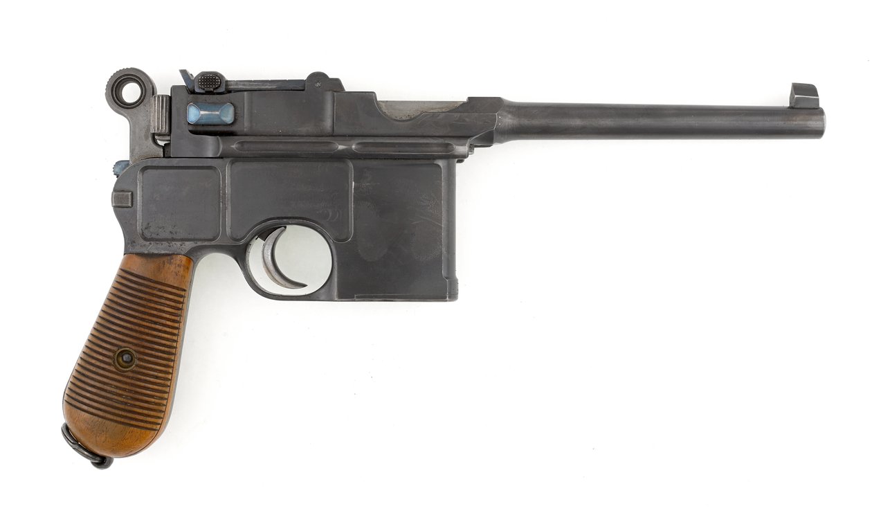 Mauser Model 1896 7,63 mm-es öntöltő pisztoly alkotó: German School