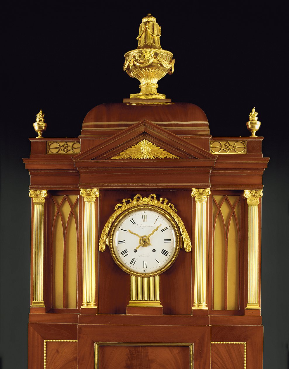 Zenés orgonaóra, 18. század vége (ormolu és sárgarézre szerelt mahagóni) alkotó: German School