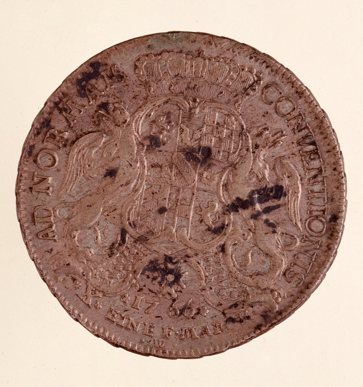 Frigyes Károly badeni nagyherceg (1728-1811) ezüsttallérja (taler) (Bádeni I. Károly) 1766 Átm. 3,9 cm Nápoly, museo archeologico alkotó: German School