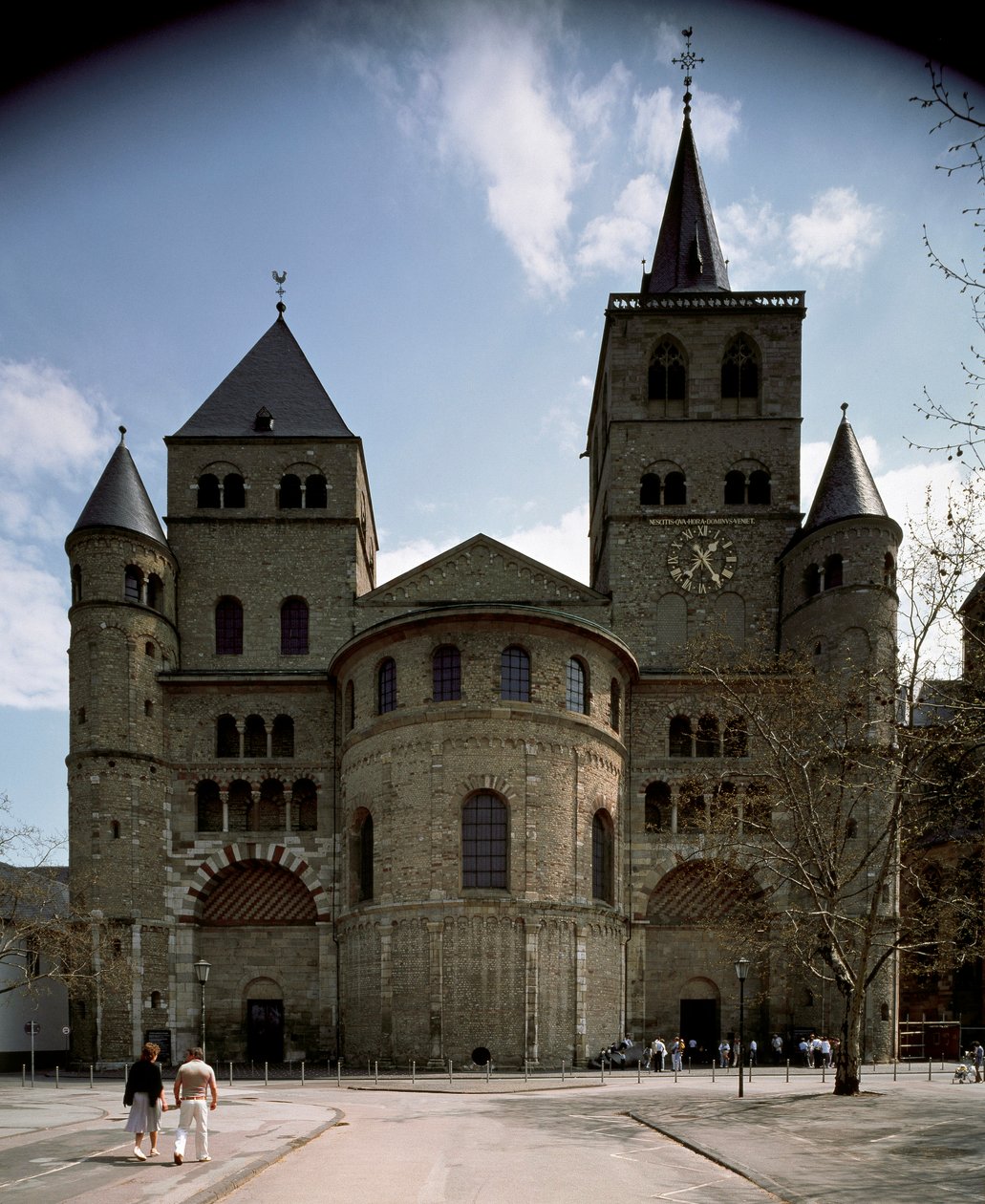 Kilátás a trieri katedrálisra alkotó: German School