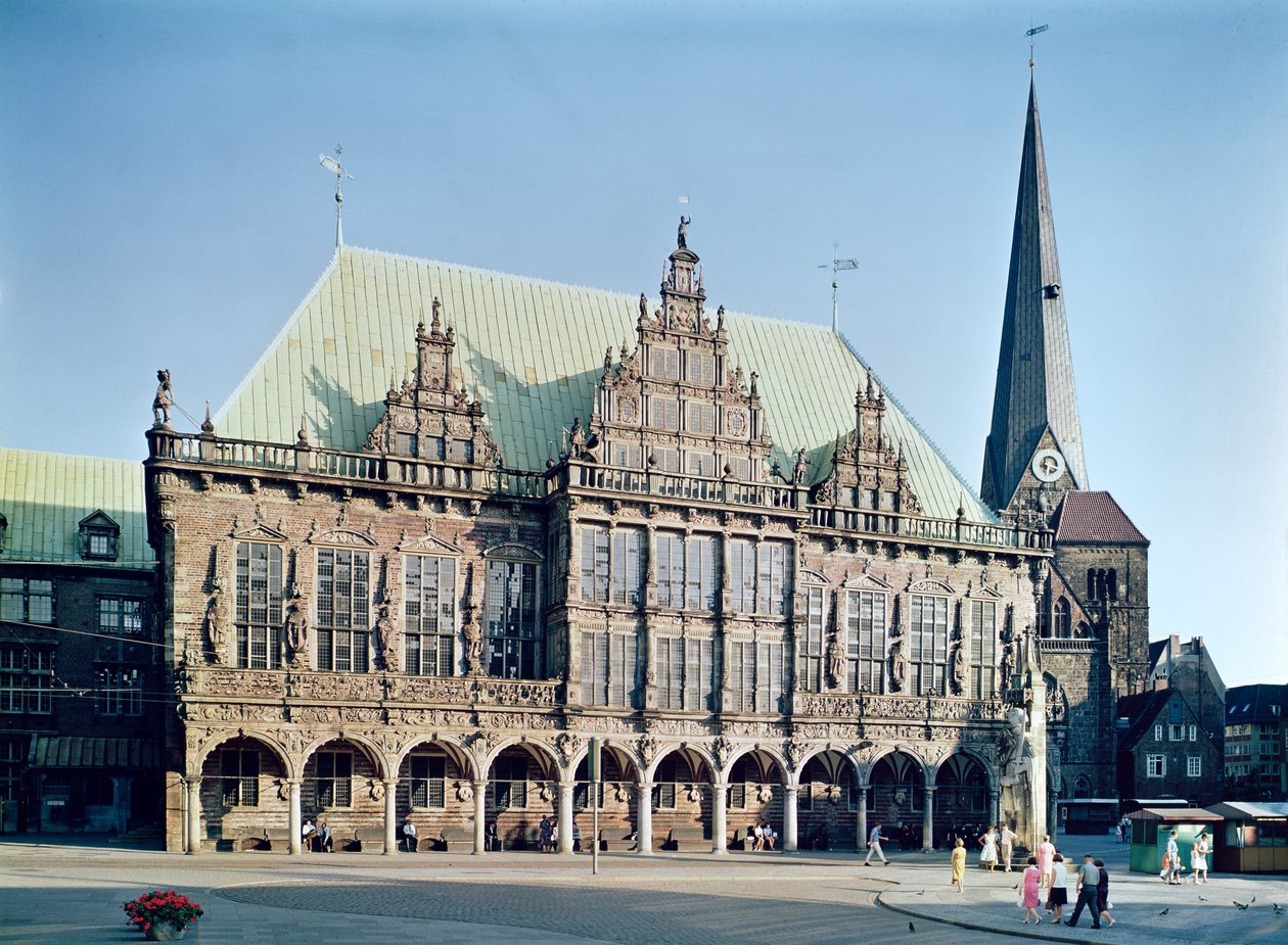 Kilátás az 1405-09-ben épült Városházára alkotó: German School