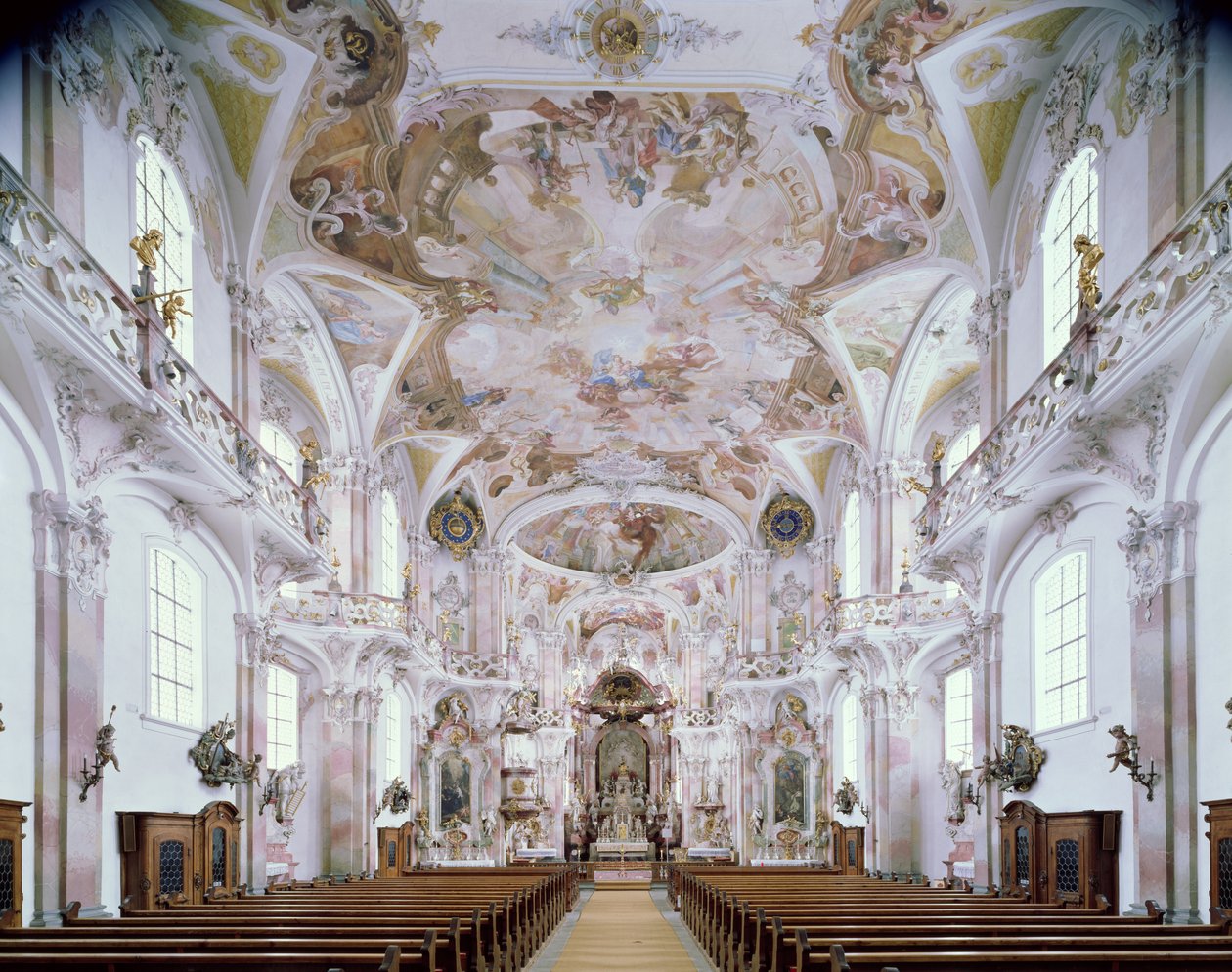 Kilátás a belső térre alkotó: German School