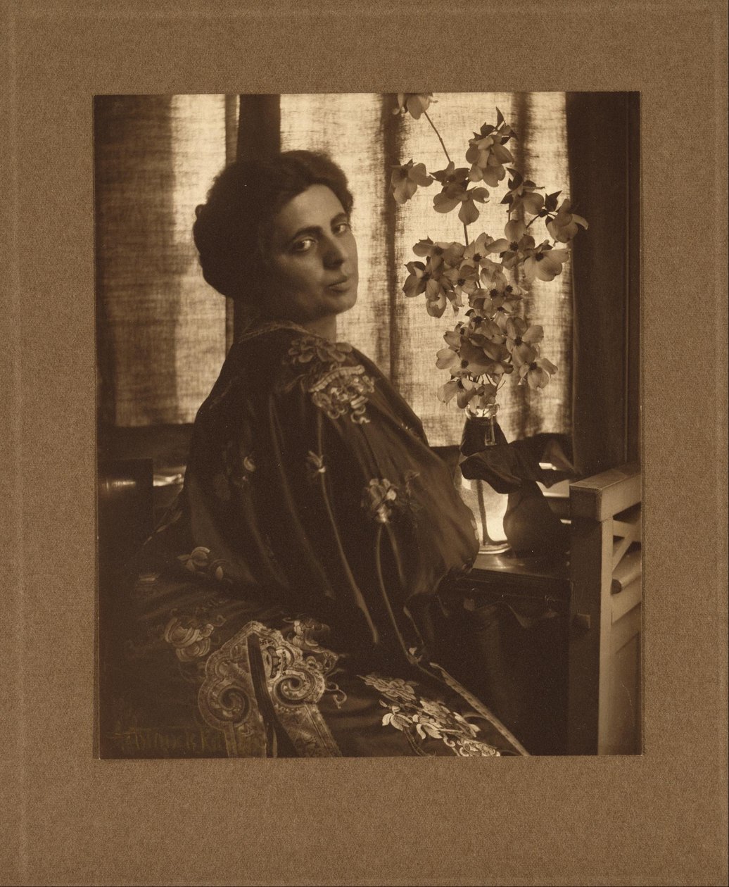Lucille Thomajon alkotó: Gertrude Käsebier