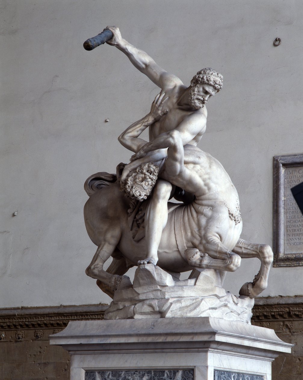 Herkules megöli a kentaurt (márvány) (lásd még 353893-4) alkotó: Giambologna