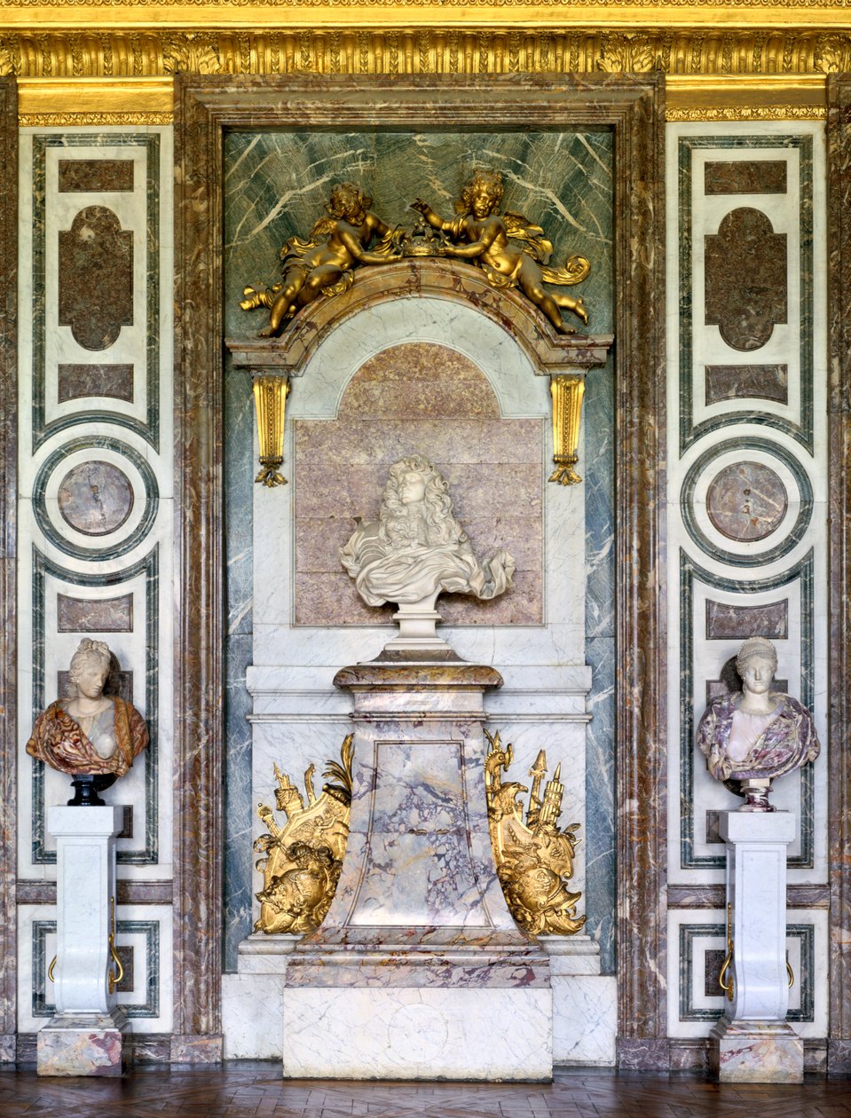 XIV. Lajos mellszobra, Salon de Diane, Grand Apartment, Chateau de Versailles, Franciaország, 17. század alkotó: Gian Lorenzo Bernini