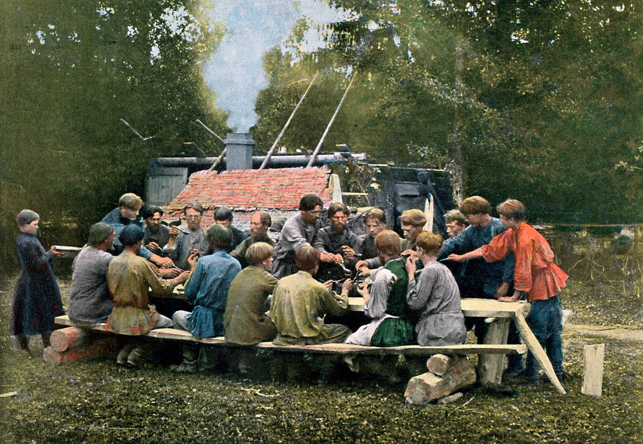 Munkásmenza egy faluban, Oroszország, 1890 alkotó: Gillot