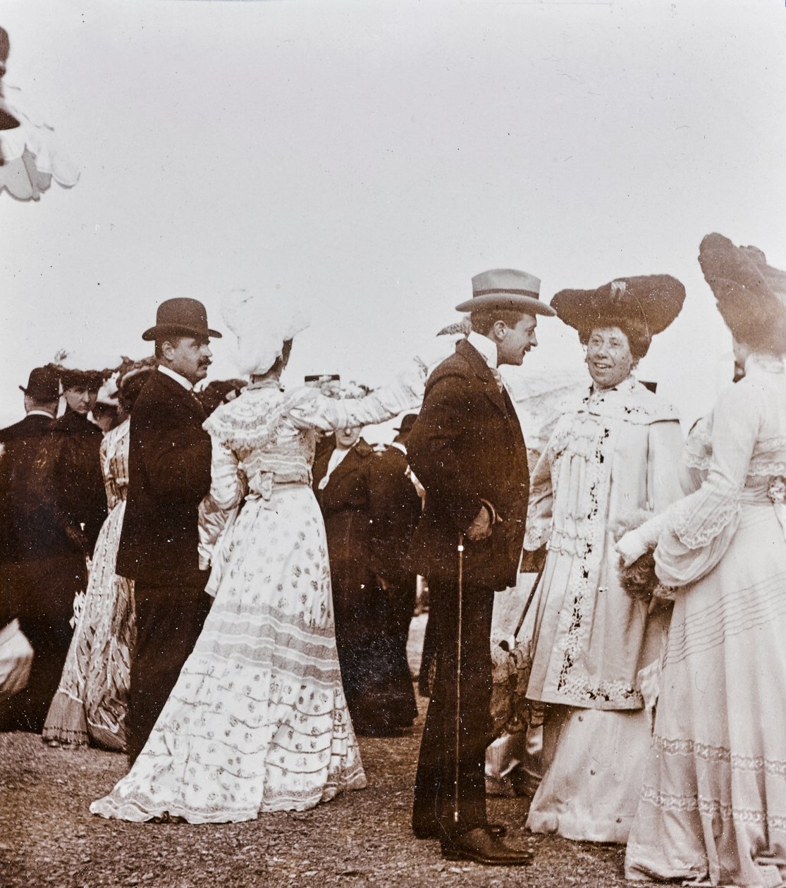 Elegáns emberek a galopp futott, Cascine Park, Firenze alkotó: Giorgio Enrico (attr.to) Levi