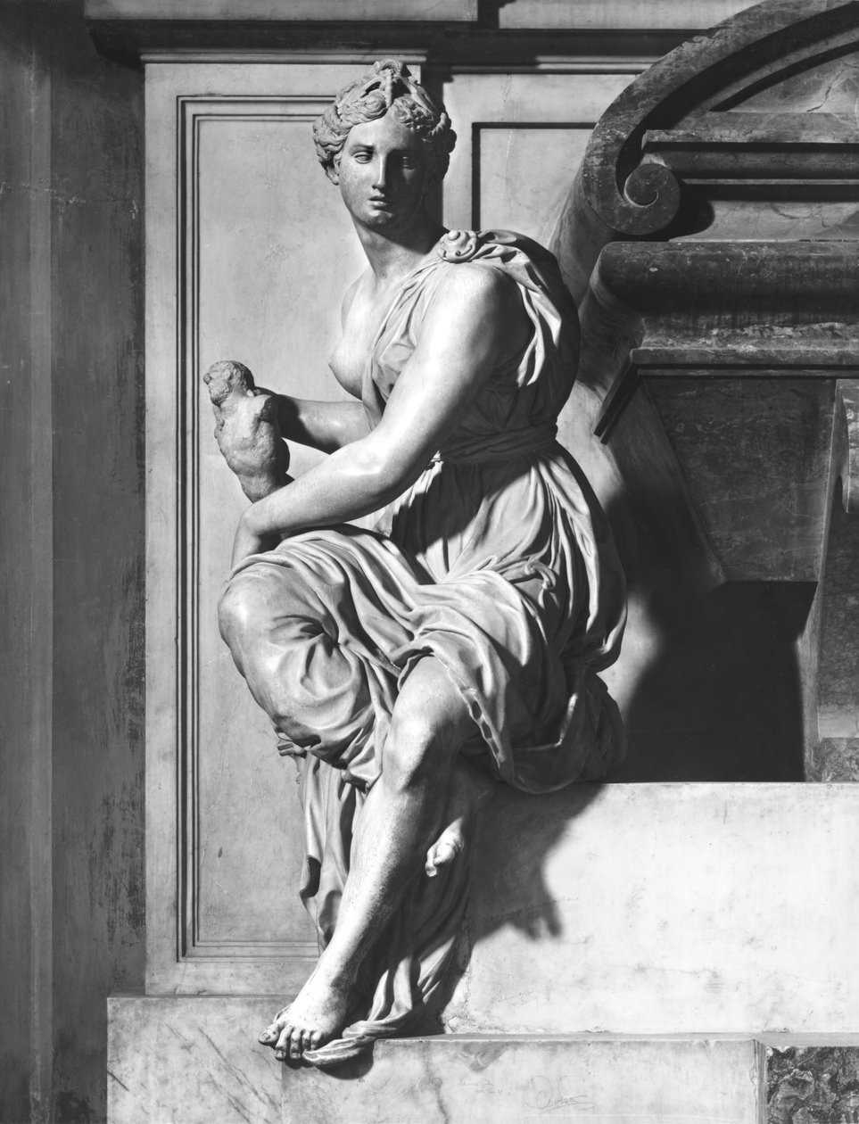 Michelangelo Buonarroti (1475-1564) emlékműve, a szobor részletes megszemélyesítése (márvány) alkotó: Giorgio Vasari