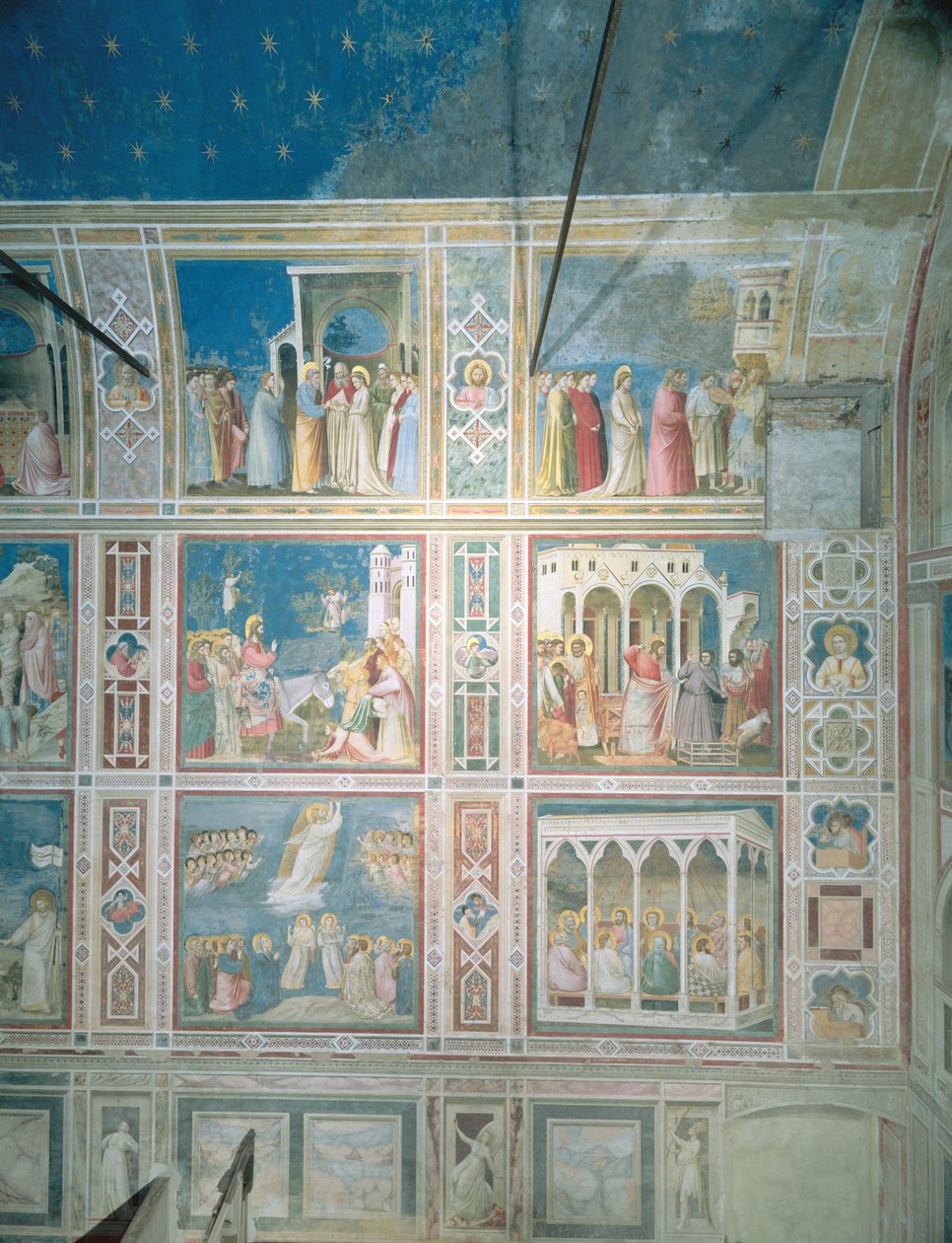 A bal oldali fal freskóinak képe, 1303-05 körül (restaurálás után) alkotó: Giotto di Bondone