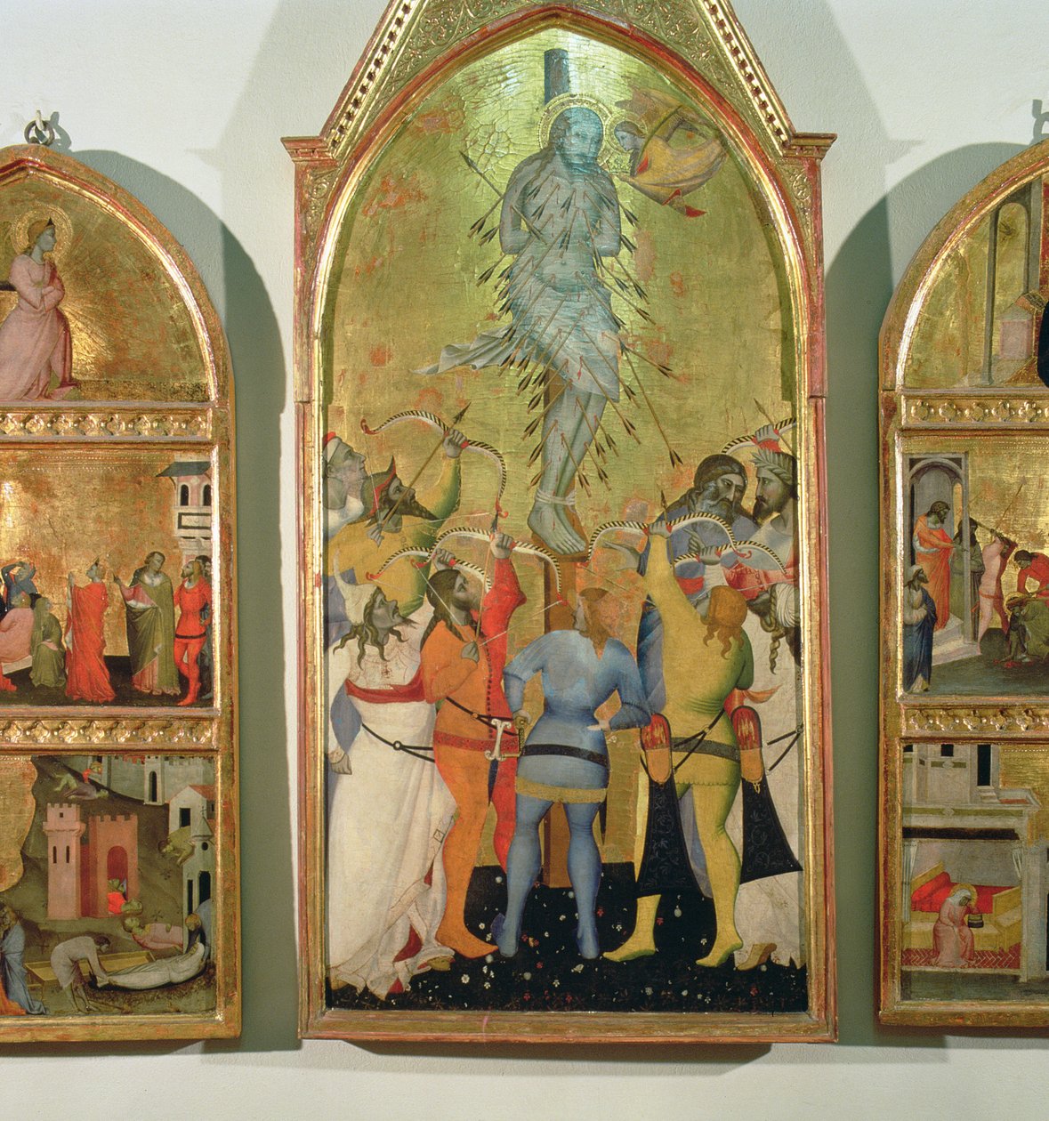Szent Sebestyén mártíromsága, a központi panel részlete, amelyen a Szent nyíltemperával lövöldöző tábla részlete 94768-ból alkotó: Giovanni di Niccolo del Biondo