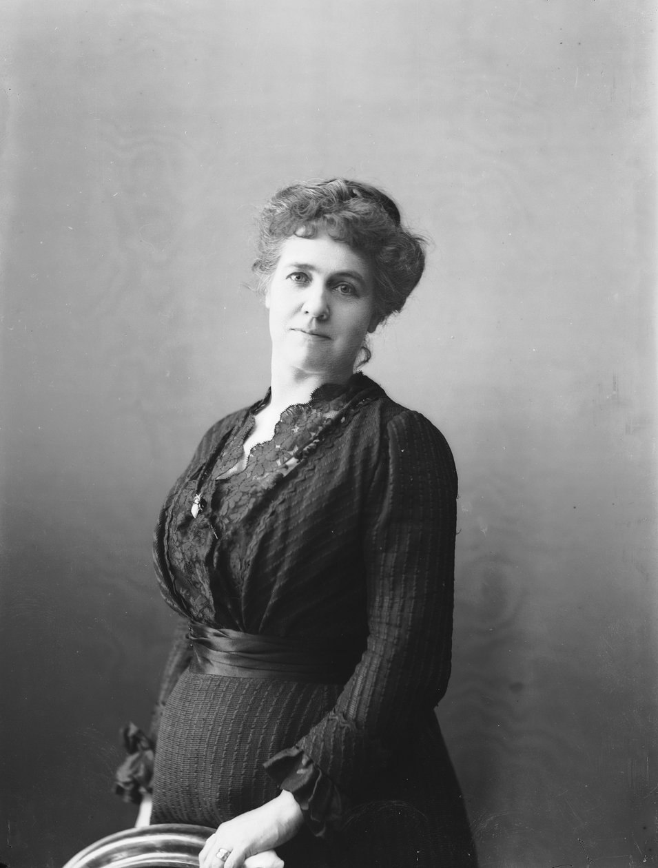 Mrs. Brown portréja alkotó: Phillipe de Marlier