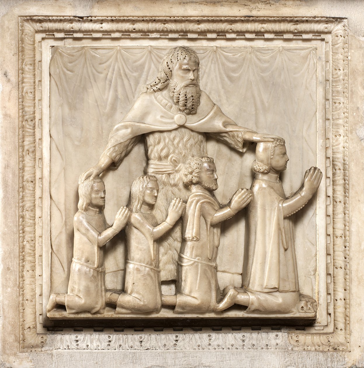Négy adományozó és Szent Péter alkotó: Giovanni Balduccio