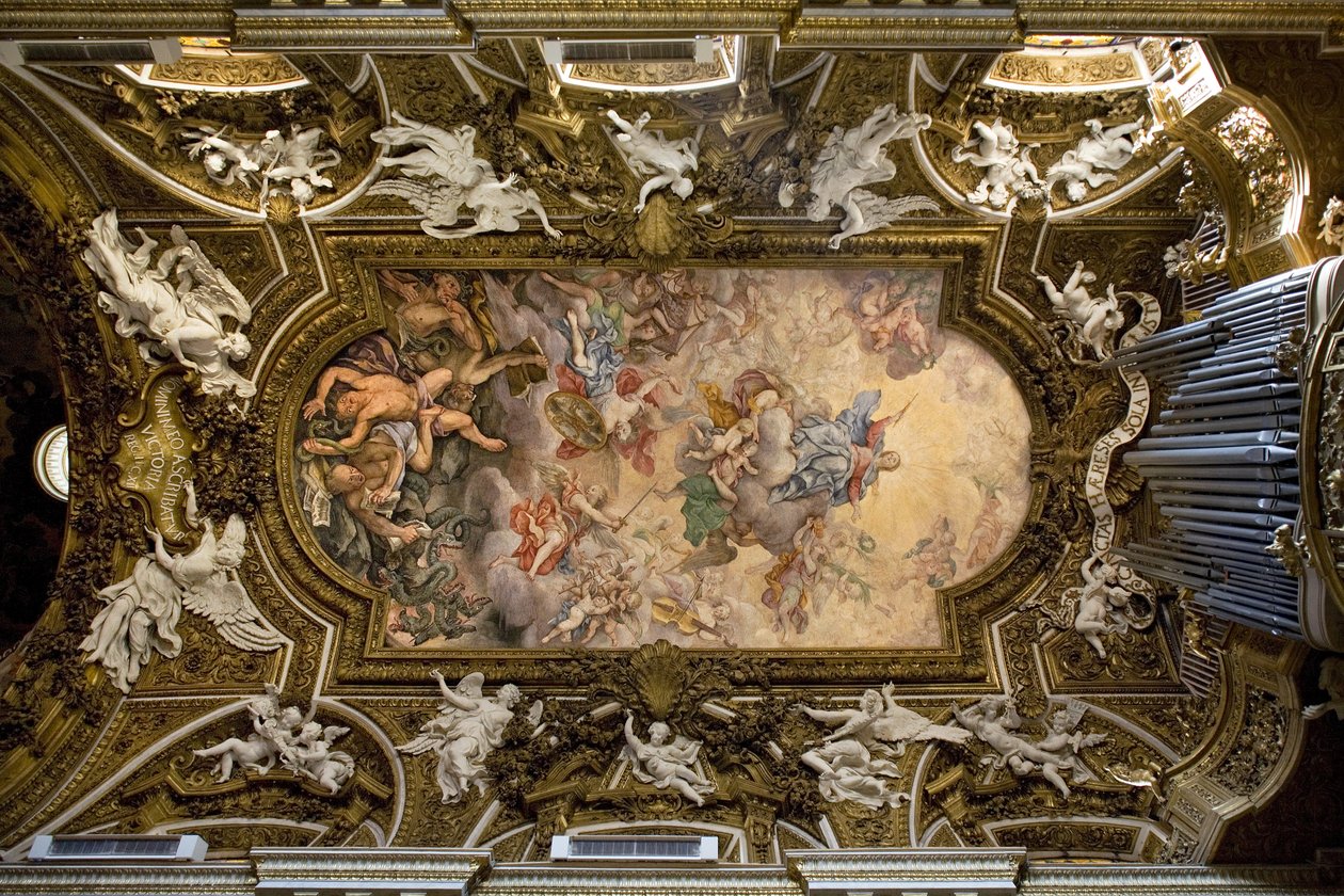 A római Santa Maria della Vittoria templom boltozata, Szűz Mária eretnekség felett aratott győzelmét, a lázadó angyalok bukását ábrázoló freskó, Giovanni Domenico Cerrini (1609-1681) 1675-ben, 17. századi építés, olasz re alkotó: Giovanni Domenico Cerrini