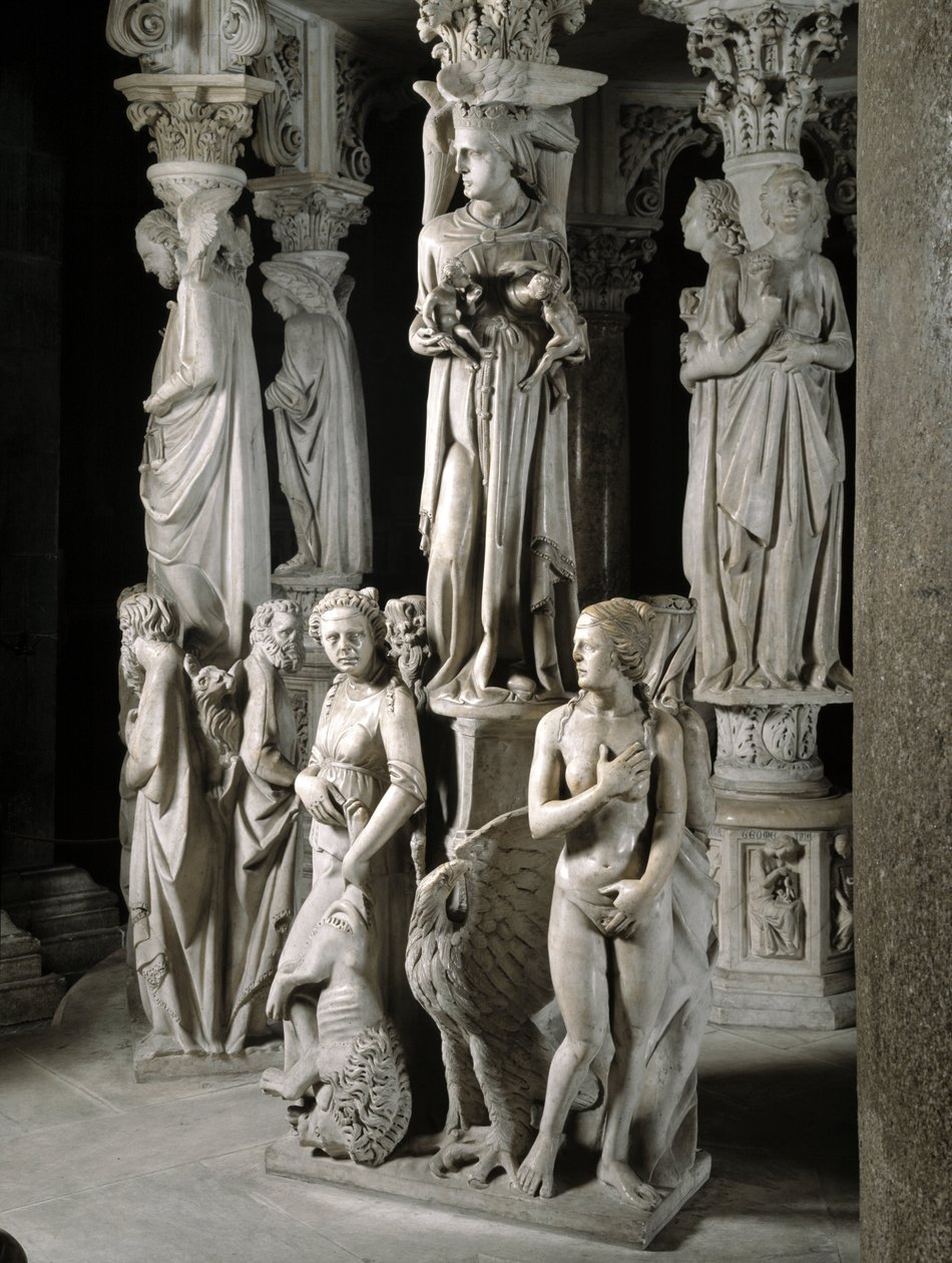 Részlet a Giovanni Pisano (1248-1314) által megvalósított Széket támogató faragott csoportokról: az Egyház táplálja gyermekeit és a négy fő erény közül kettőt (Részlet a márvány szószéket alátámasztó szobrokról, Egyház táplálja gyermekeit és két bíborost alkotó: Giovanni Pisano