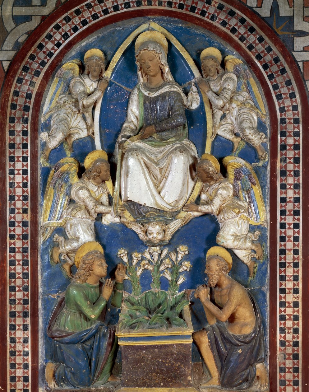 Szűz mennybemenetele, Majolika, Giovanni della Robbia (1469-1529), Palazzo Pretorio Magisztrátus Palota, Guidi grófok egykori kastélya, Poppi, Toszkána, Olaszország alkotó: Giovanni della Robbia