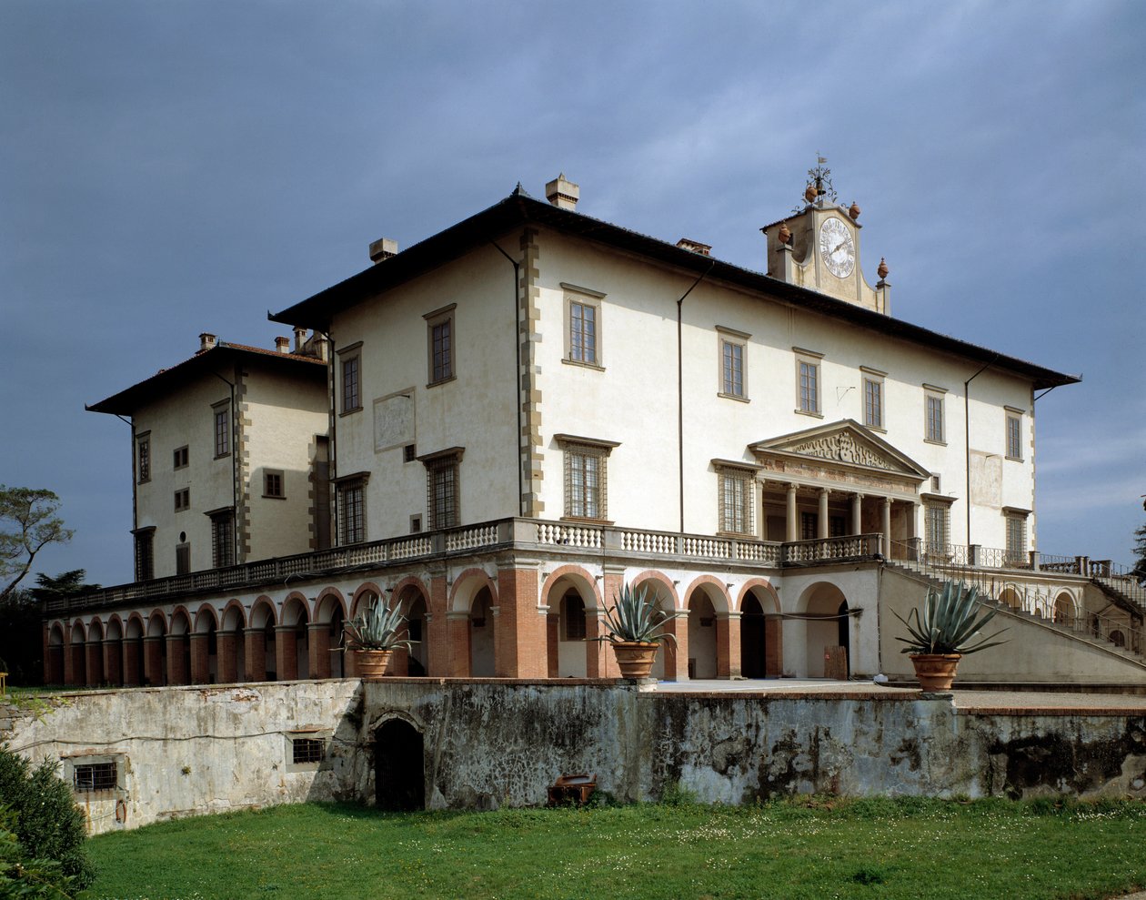 A Villa Medicea Poggio a Caiano homlokzata - kb. 1480-1485 alkotó: Giuliano Giamberti da Sangallo