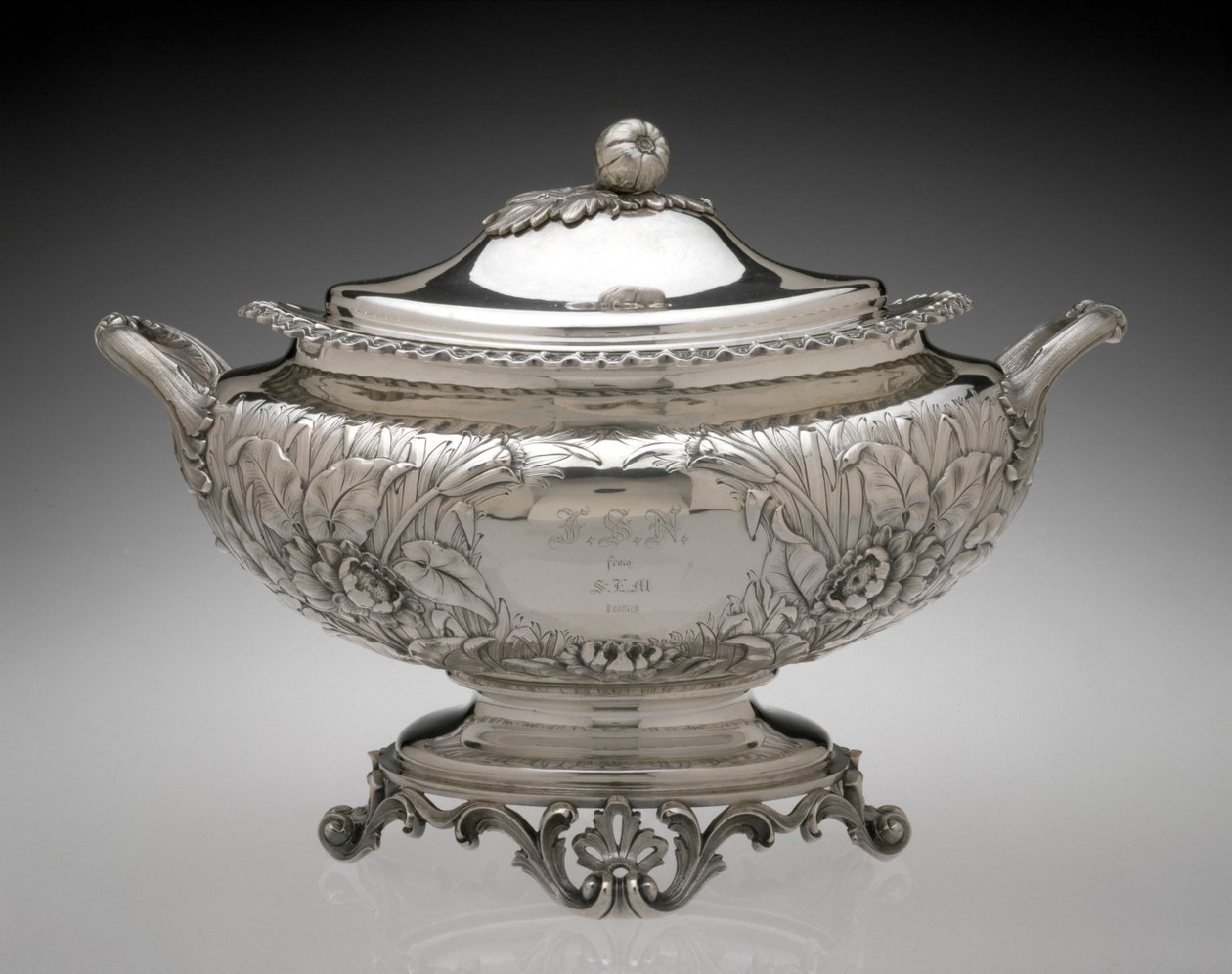 Soup Tureen, a Gorham Manufacturing Company-tól, 1858 körül (ezüst) alkotó: Gorham Manufacturing Company Gorham Manufacturing Company