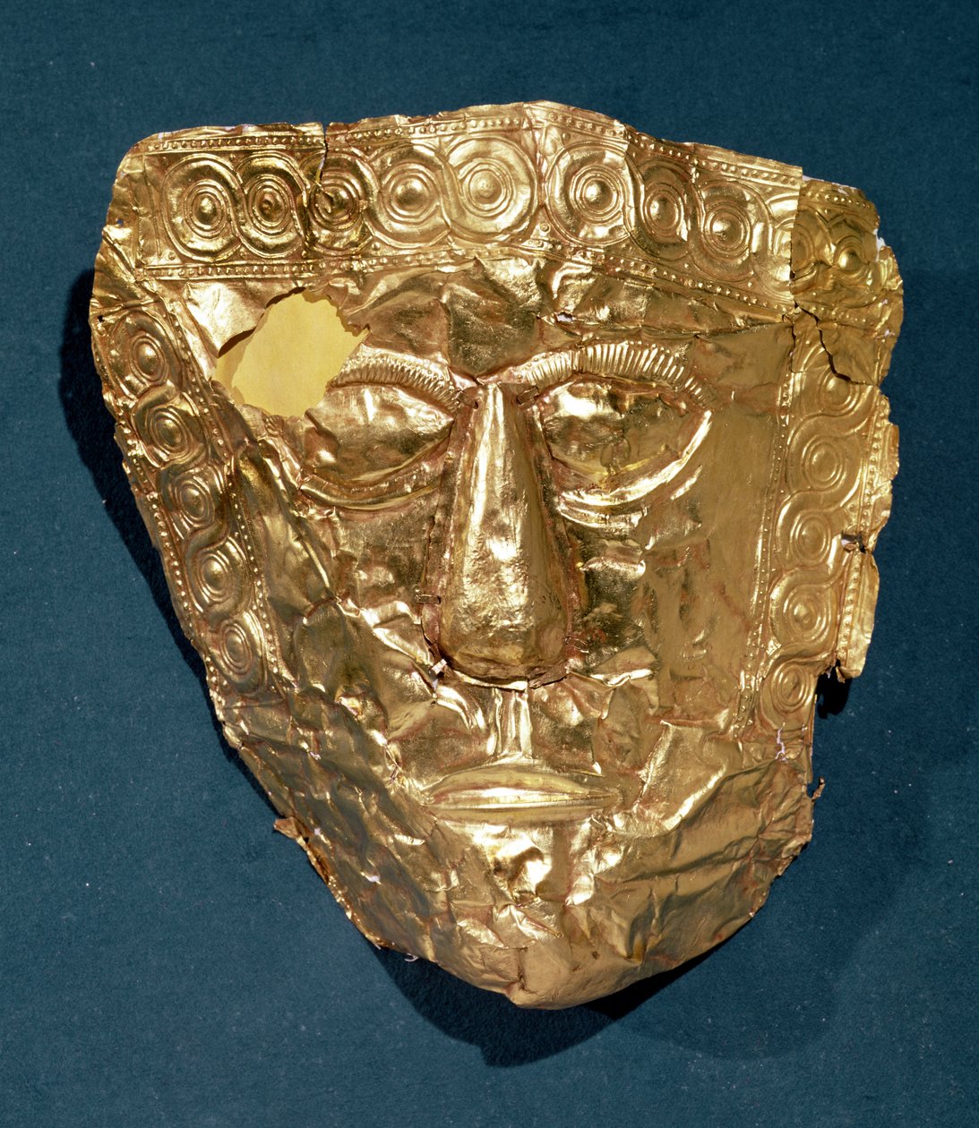 Temetési maszk, a Trebeniste Necropolis, Ohrid-tó, Macedónia (arany) alkotó: Greek