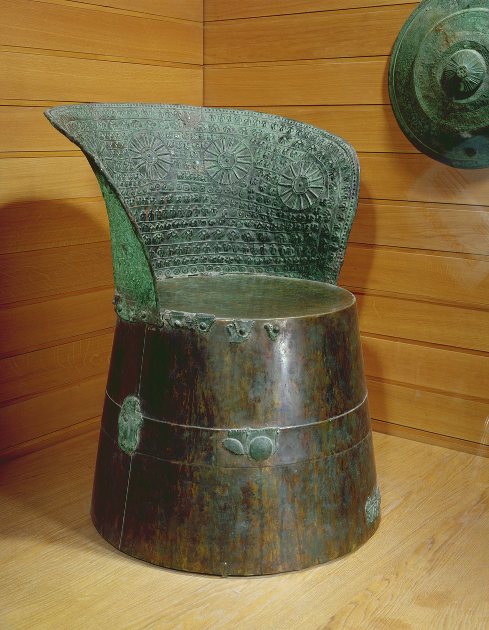 Temetkezési trón, Villanov-korszak, Kr.e. 7. század 1. fele (bronz) alkotó: Greek