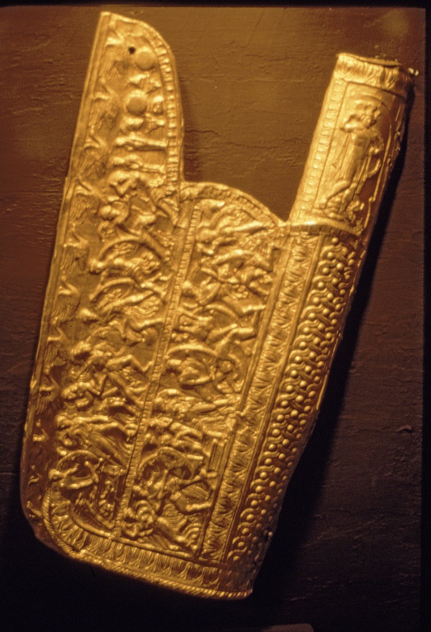 Arany tarsoly, II. Fülöp (359-336) verginai sírjából (arany) alkotó: Greek