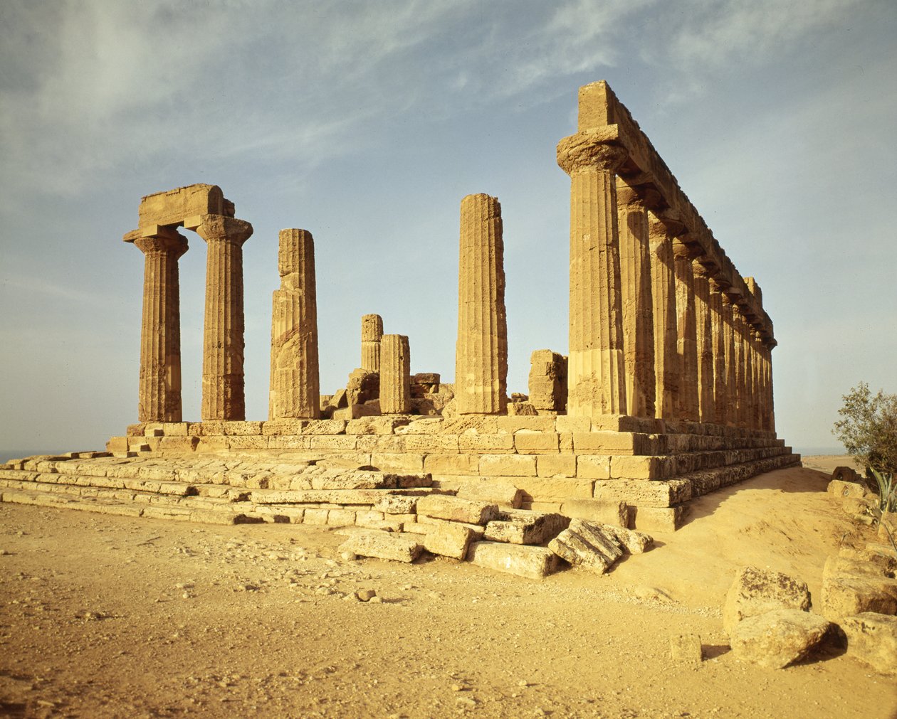 Kilátás Hera Lacinia templomára, ie 492 körül alkotó: Greek