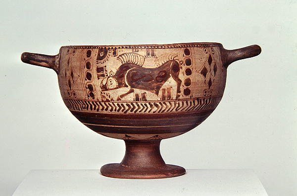 Fekete figurás kotyle, ie 600-500 körül (kerámia) (lásd még: 307544 és 307546) alkotó: Greek