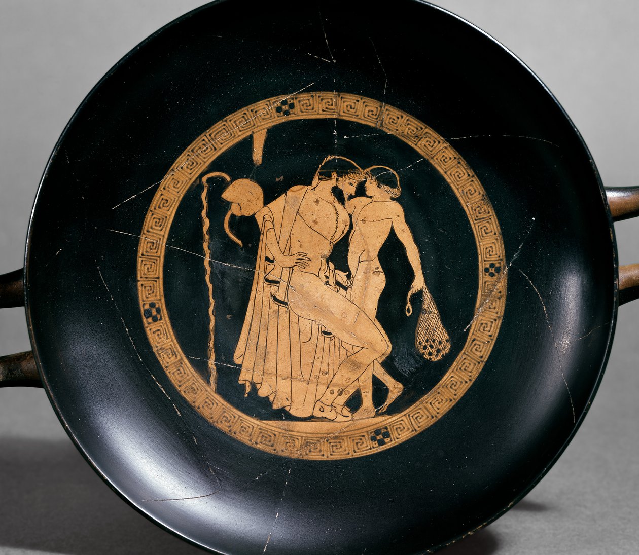Piros figura pohár (kerámia) alkotó: Greek School
