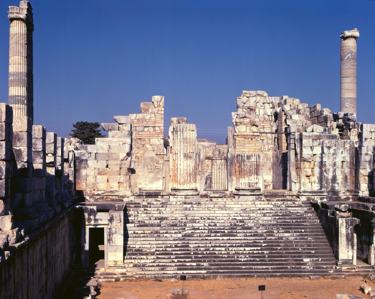 Apollón templomának nagy lépcsője, ie 336 körül alkotó: Greek School