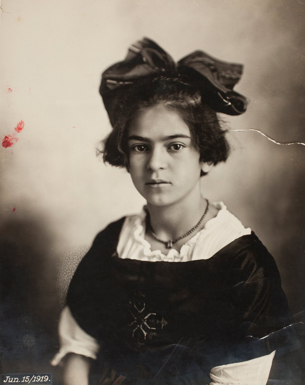 Frida Kahlo, 1919. június 15 alkotó: Guillermo Kahlo