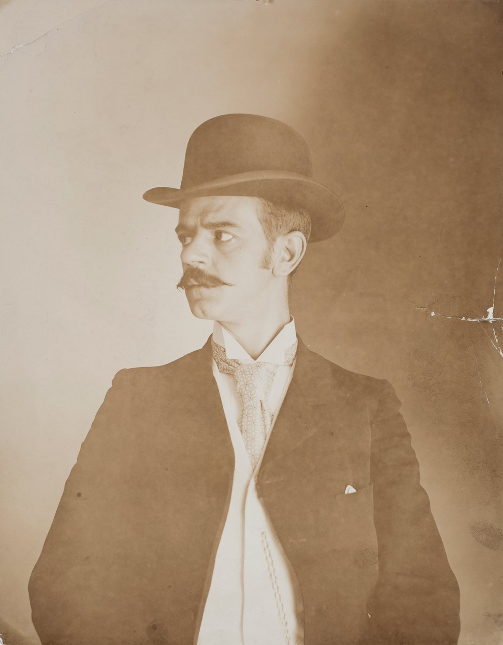 Önarckép alkotó: Guillermo Kahlo