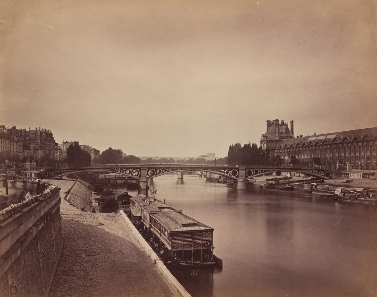 A Pont du Carrousel, Párizs: Kilátás nyugatra a Pont des Artsról, 1856-1858. alkotó: Gustave Le Gray