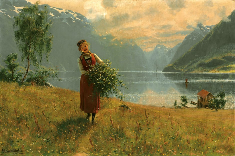 Fiatal lány nyírfaágakkal egy norvég fjord előtt. alkotó: Hans Dahl