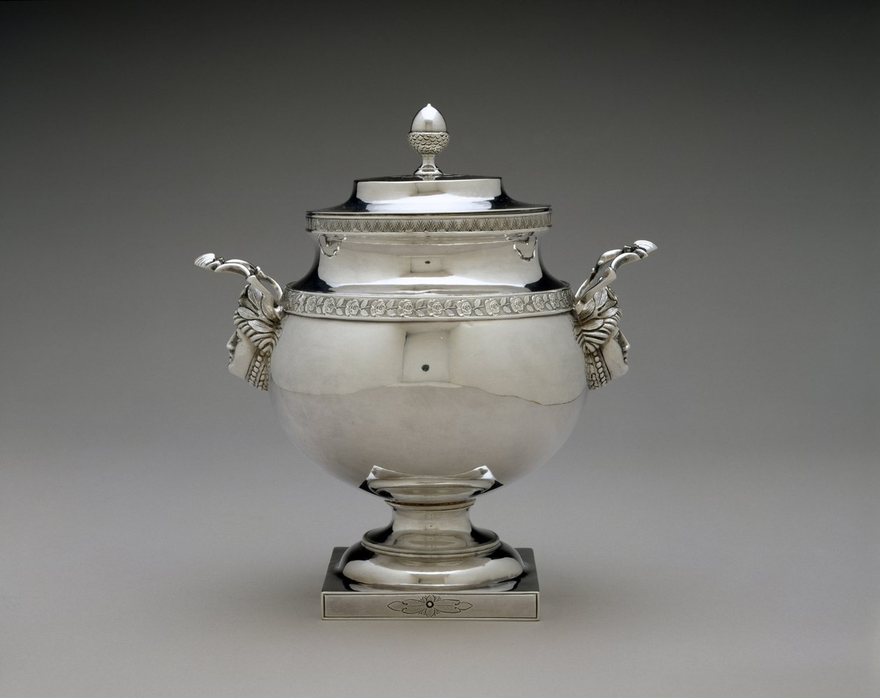 Sugar Bowl, c. 1810-1835 (ezüst) alkotó: Harvey Lewis