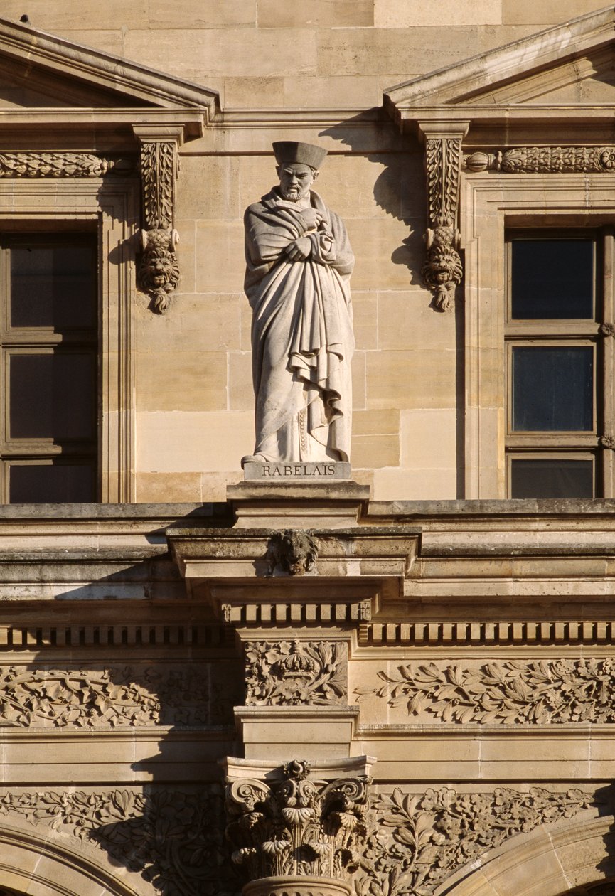 Homlokzat, Napóleon udvar, Francois Rabelais szobra alkotó: Hector M. and Visconti, Louis Lefuel