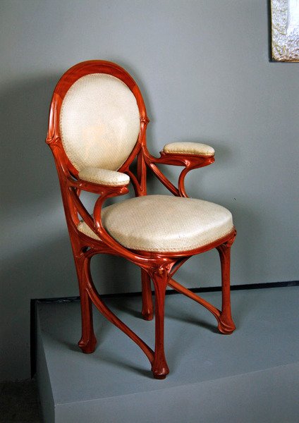 Szék, 1898 körül (dió) alkotó: Hector Guimard