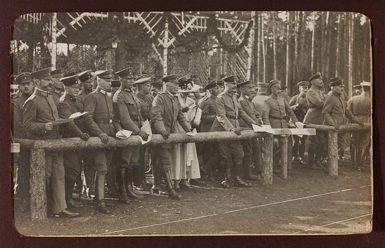 Első világháború: Ukrajna 1914-1916 között a német hadsereg inváziója idején. Katonák csoportja (f/w fotó) alkotó: Heldenfriedhof Dsessentniki (attr. to)