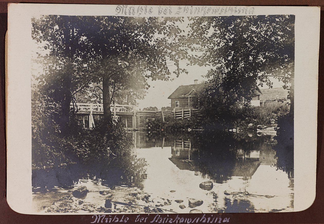 Első világháború: Ukrajna 1914-1916 között a német hadsereg inváziója idején. Híd a folyón (f/w fotó) alkotó: Heldenfriedhof Dsessentniki (attr. to)